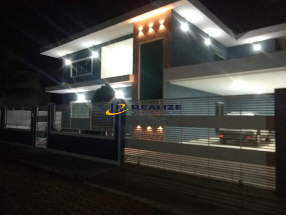 Casa com 4 Quartos à Venda, 450 m² em Pecuária - Campos Dos Goytacazes