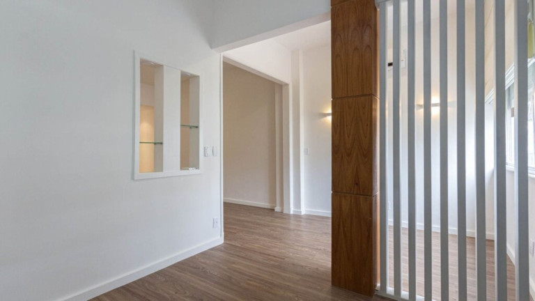 Imagem Imóvel com 1 Quarto à Venda, 64 m² em Ipanema - Rio De Janeiro Imagem Imóvel com 1 Quarto à Venda, 64 m² em Ipanema - Rio De Janeiro