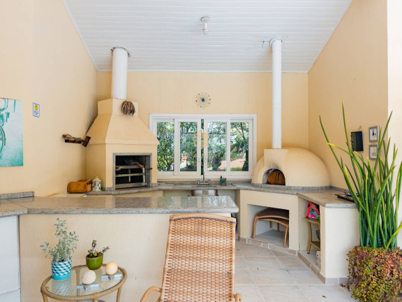 Imagem Casa com 4 Quartos à Venda, 1.500 m² em Itatiba Imagem Casa com 4 Quartos à Venda, 1.500 m² em Itatiba