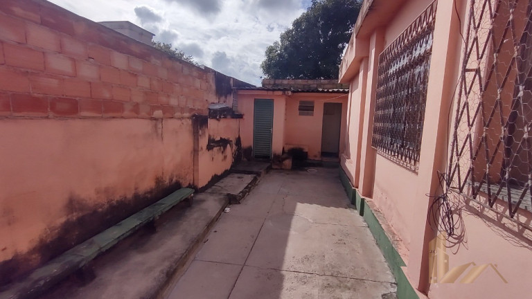 Imagem Casa com 4 Quartos à Venda, 200 m² em Piratininga (venda Nova) - Belo Horizonte Imagem Casa com 4 Quartos à Venda, 200 m² em Piratininga (venda Nova) - Belo Horizonte