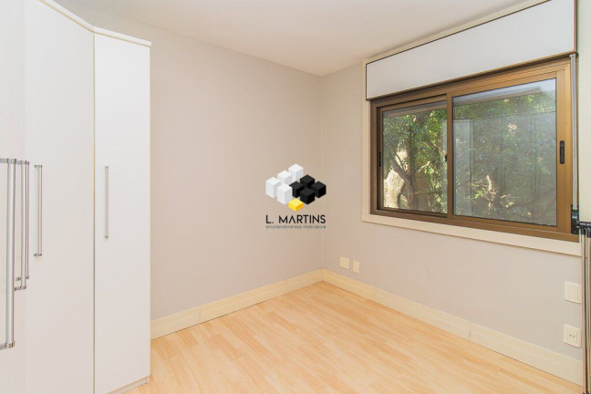 Imagem Apartamento com 3 Quartos à Venda, 148 m² em Moinhos De Vento - Porto Alegre Imagem Apartamento com 3 Quartos à Venda, 148 m² em Moinhos De Vento - Porto Alegre