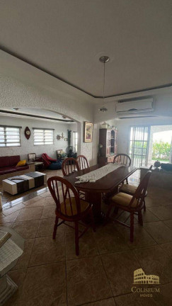 Imagem Casa com 3 Quartos à Venda, 400 m² em Balneário Flórida - Praia Grande Imagem Casa com 3 Quartos à Venda, 400 m² em Balneário Flórida - Praia Grande