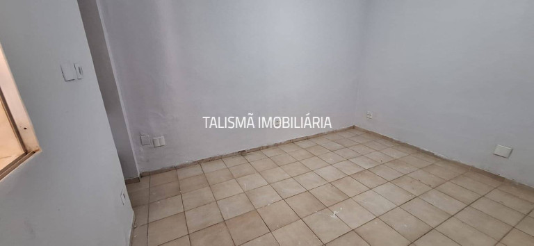 Imagem Casa com 3 Quartos para Alugar, 200 m² em Jardim Maria Virginia - São Paulo