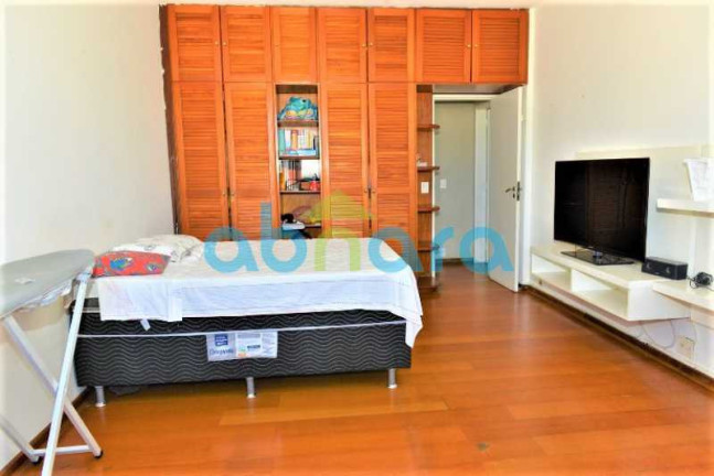 Imagem Cobertura com 4 Quartos à Venda, 168 m² em Copacabana - Rio De Janeiro Imagem Cobertura com 4 Quartos à Venda, 168 m² em Copacabana - Rio De Janeiro