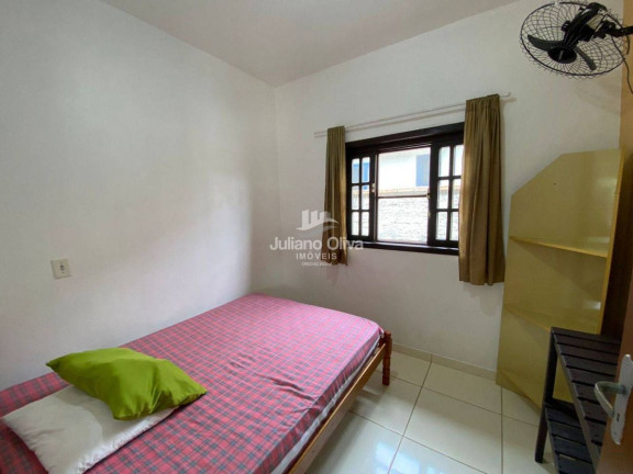 Imagem Casa com 2 Quartos à Venda, 64 m² em Barra Do Sai - Itapoá