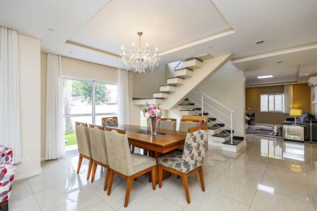 Imagem Casa de Condomínio com 4 Quartos à Venda, 344 m² em São Braz - Curitiba Imagem Casa de Condomínio com 4 Quartos à Venda, 344 m² em São Braz - Curitiba