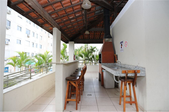 Imagem Apartamento com 2 Quartos à Venda, 71 m² em Jardim Planalto - Porto Alegre