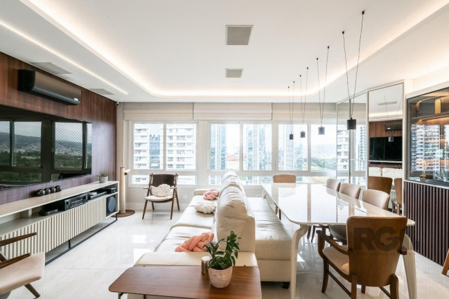 Imagem Cobertura com 3 Quartos à Venda, 231 m² em Petrópolis - Porto Alegre Imagem Cobertura com 3 Quartos à Venda, 231 m² em Petrópolis - Porto Alegre