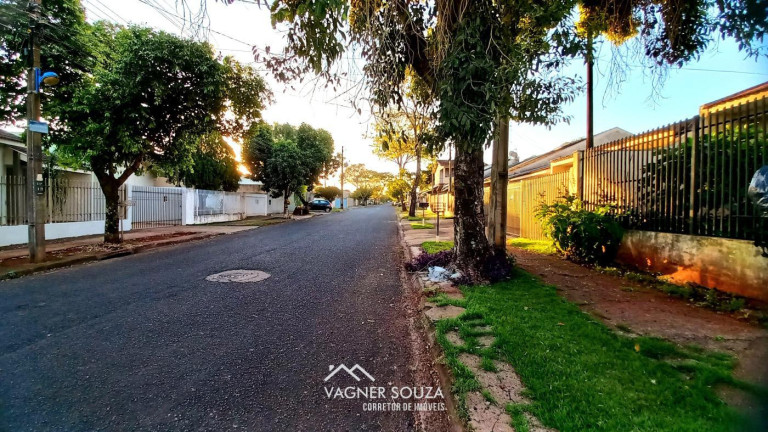 Imagem Casa com 4 Quartos à Venda, 141 m² em Jardim Paraíso - Maringá Imagem Casa com 4 Quartos à Venda, 141 m² em Jardim Paraíso - Maringá