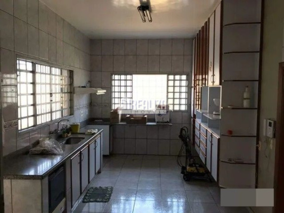 Imagem Casa com 4 Quartos à Venda, 900 m² em Jardim São Bento - Uberaba Imagem Casa com 4 Quartos à Venda, 900 m² em Jardim São Bento - Uberaba