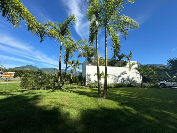 Imagem Casa de Condomínio com 7 Quartos à Venda, 1.900 m² em Centro - Mangaratiba