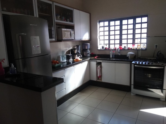 Imagem Casa com 2 Quartos à Venda, 150 m² em Mantiqueira - Pindamonhangaba Imagem Casa com 2 Quartos à Venda, 150 m² em Mantiqueira - Pindamonhangaba