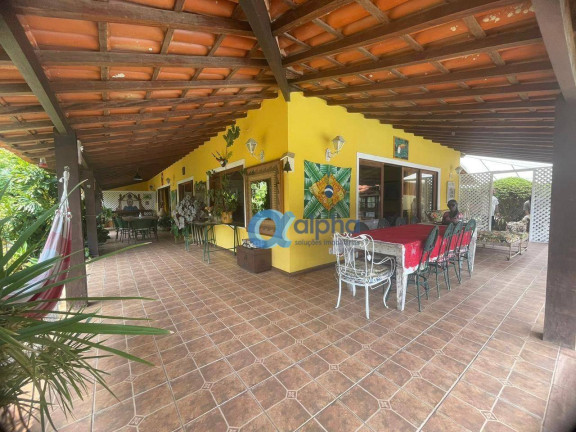 Imagem Casa com 9 Quartos à Venda, 300 m² em Itaipava - Petrópolis Imagem Casa com 9 Quartos à Venda, 300 m² em Itaipava - Petrópolis