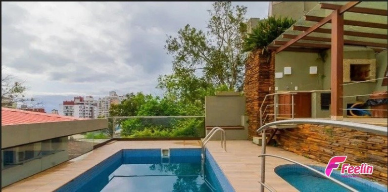 Imagem Casa com 4 Quartos à Venda, 184 m² em Agronômica - Florianópolis Imagem Casa com 4 Quartos à Venda, 184 m² em Agronômica - Florianópolis