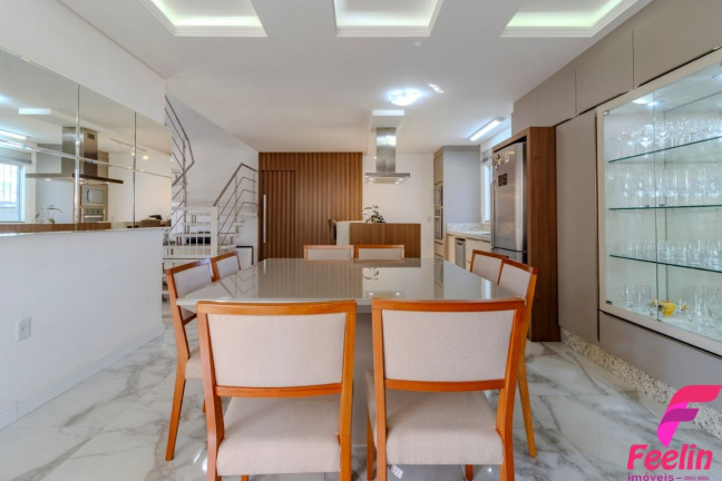 Imagem Casa de Condomínio com 3 Quartos à Venda, 199 m² em São João Do Rio Vermelho - Florianópolis Imagem Casa de Condomínio com 3 Quartos à Venda, 199 m² em São João Do Rio Vermelho - Florianópolis
