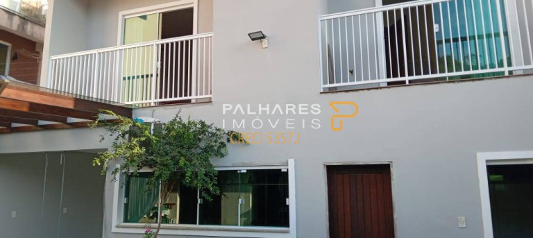 Imagem Casa com 3 Quartos à Venda, 215 m² em Vila Nova - Joinville