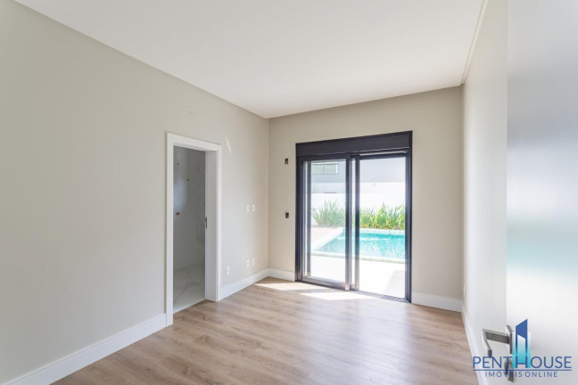 Imagem Casa com 3 Quartos à Venda, 452 m² em Santa Regina - Camboriú Imagem Casa com 3 Quartos à Venda, 452 m² em Santa Regina - Camboriú