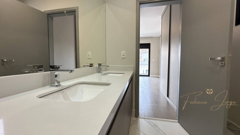 Imagem Casa com 3 Quartos à Venda, 347 m² em Roncáglia - Valinhos