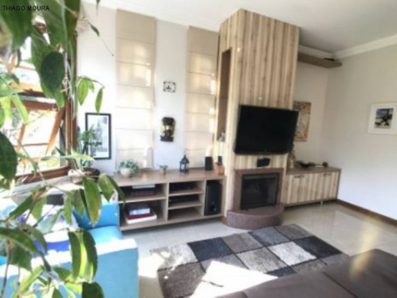 Imagem Imóvel com 4 Quartos à Venda, 175 m² em Jardim Itu - Porto Alegre Imagem Imóvel com 4 Quartos à Venda, 175 m² em Jardim Itu - Porto Alegre