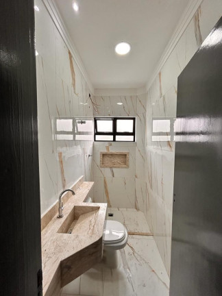 Imagem Casa com 3 Quartos à Venda, 250 m² em Caiçara - Praia Grande Imagem Casa com 3 Quartos à Venda, 250 m² em Caiçara - Praia Grande