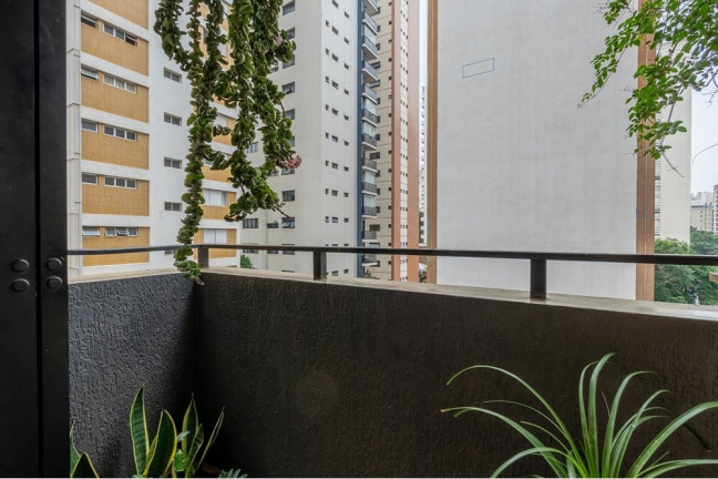 Imagem Imóvel com 4 Quartos à Venda, 141 m² em Moema - São Paulo Imagem Imóvel com 4 Quartos à Venda, 141 m² em Moema - São Paulo