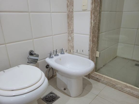 Imagem Apartamento com 3 Quartos à Venda, 201 m² em Copacabana - Rio De Janeiro Imagem Apartamento com 3 Quartos à Venda, 201 m² em Copacabana - Rio De Janeiro