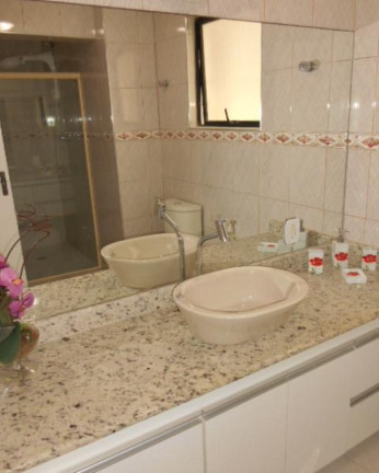Imagem Apartamento com 4 Quartos à Venda, 214 m² em Pitangueiras - Guarujá Imagem Apartamento com 4 Quartos à Venda, 214 m² em Pitangueiras - Guarujá
