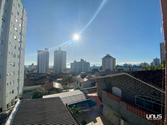 Imagem Casa com 5 Quartos à Venda, 320 m² em Barreiros - São José