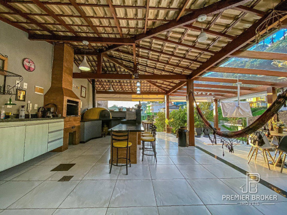 Imagem Casa com 4 Quartos à Venda, 307 m² em Tijuca - Teresópolis Imagem Casa com 4 Quartos à Venda, 307 m² em Tijuca - Teresópolis