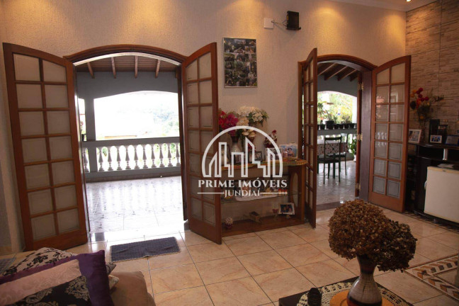 Sobrado com 3 Quartos à Venda, 350 m² em Cidade Nova - Jundiaí