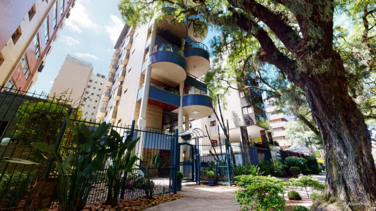 Imóvel com 5 Quartos à Venda, 410 m² em Petrópolis - Porto Alegre