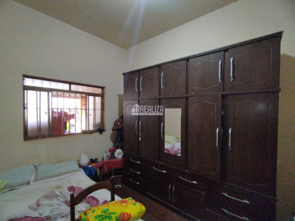 Imagem Casa à Venda, 328 m² em São Benedito - Uberaba Imagem Casa à Venda, 328 m² em São Benedito - Uberaba