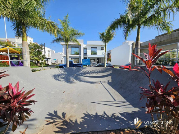 Imagem Casa com 3 Quartos à Venda, 179 m² em Deltaville - Biguaçu Imagem Casa com 3 Quartos à Venda, 179 m² em Deltaville - Biguaçu