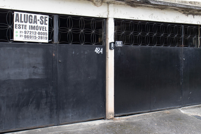 Imagem Sobrado com 2 Quartos à Venda, em Campo Grande - Rio De Janeiro Imagem Sobrado com 2 Quartos à Venda, em Campo Grande - Rio De Janeiro