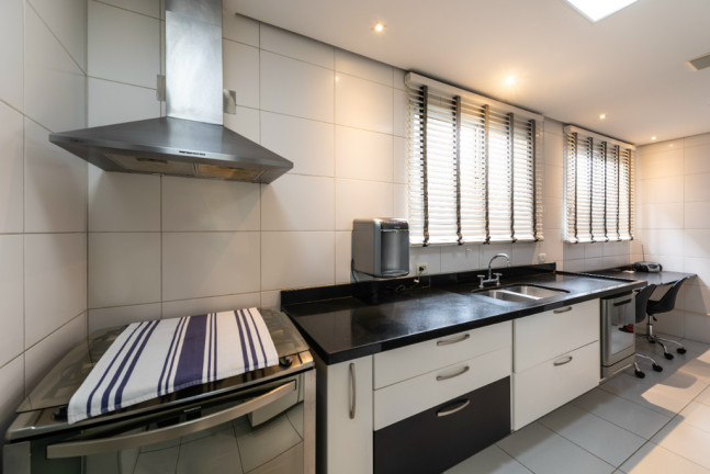 Imagem Apartamento com 3 Quartos à Venda, 162 m² em Itaim Bibi - São Paulo Imagem Apartamento com 3 Quartos à Venda, 162 m² em Itaim Bibi - São Paulo