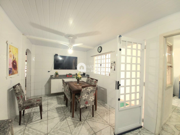 Imagem Casa com 3 Quartos à Venda, 110 m² Imagem Casa com 3 Quartos à Venda, 110 m²