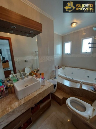 Imagem Casa com 4 Quartos à Venda, 360 m² em Centro - Pelotas