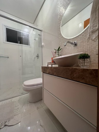 Imagem Sobrado com 3 Quartos à Venda, 268 m² em Residencial Goiânia Golfe Clube - Goiânia Imagem Sobrado com 3 Quartos à Venda, 268 m² em Residencial Goiânia Golfe Clube - Goiânia