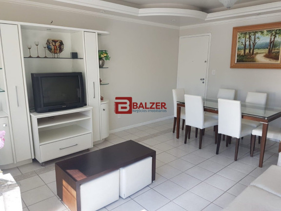 Imagem Apartamento com 3 Quartos à Venda, 150 m² em Centro - Florianópolis Imagem Apartamento com 3 Quartos à Venda, 150 m² em Centro - Florianópolis