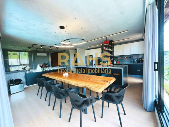Imagem Casa com 3 Quartos à Venda, 294 m² em América - Joinville Imagem Casa com 3 Quartos à Venda, 294 m² em América - Joinville