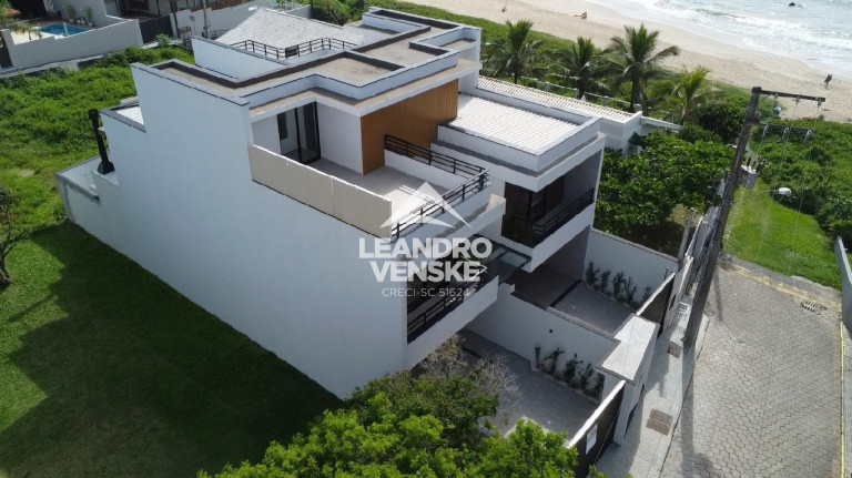 Imagem Sobrado com 3 Quartos à Venda, em Itajuba - Barra Velha Imagem Sobrado com 3 Quartos à Venda, em Itajuba - Barra Velha