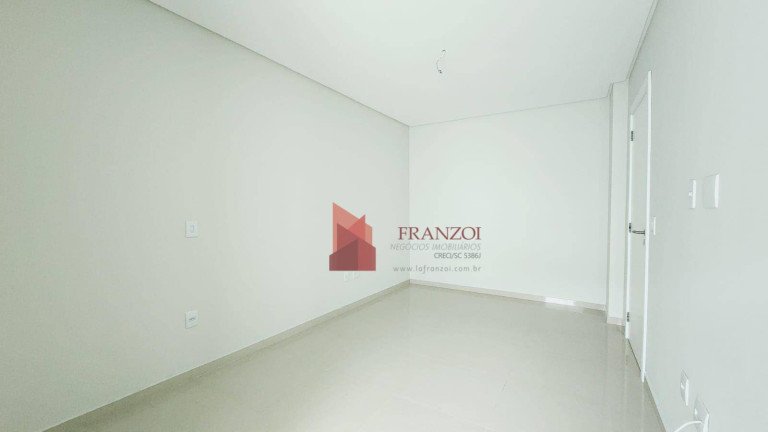 Imagem Apartamento com 3 Quartos à Venda, 132 m² em Cabeçudas - Itajaí Imagem Apartamento com 3 Quartos à Venda, 132 m² em Cabeçudas - Itajaí
