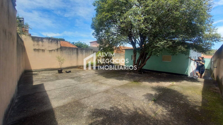 Imagem Casa com 3 Quartos à Venda, 300 m² em Santana - São José Dos Campos Imagem Casa com 3 Quartos à Venda, 300 m² em Santana - São José Dos Campos