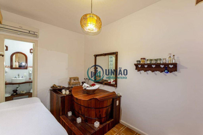 Imagem Casa com 5 Quartos à Venda, 400 m² em Itaipu - Niterói Imagem Casa com 5 Quartos à Venda, 400 m² em Itaipu - Niterói