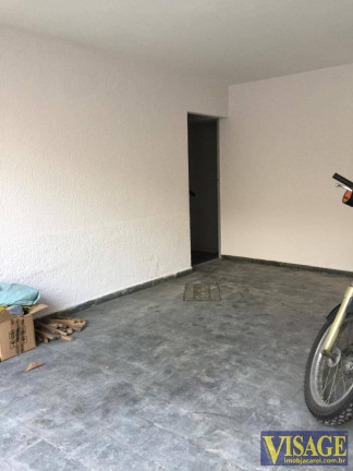 Imagem Casa com 3 Quartos à Venda, 235 m² em Centro - Jacareí Imagem Casa com 3 Quartos à Venda, 235 m² em Centro - Jacareí