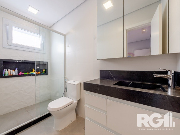 Imagem Casa com 3 Quartos à Venda, 400 m² em Três Figueiras - Porto Alegre Imagem Casa com 3 Quartos à Venda, 400 m² em Três Figueiras - Porto Alegre