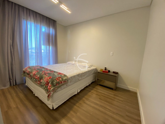 Imagem Apartamento com 2 Quartos à Venda, 70 m² em Santo Antônio - Joinville