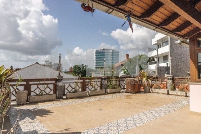 Imagem Casa com 5 Quartos à Venda, 297 m² em Chácara Das Pedras - Porto Alegre Imagem Casa com 5 Quartos à Venda, 297 m² em Chácara Das Pedras - Porto Alegre