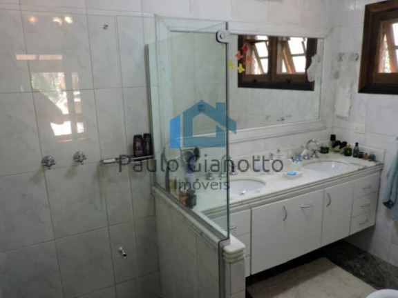 Imagem Casa com 5 Quartos à Venda, 1.123 m² em Granja Viana - Carapicuíba Imagem Casa com 5 Quartos à Venda, 1.123 m² em Granja Viana - Carapicuíba