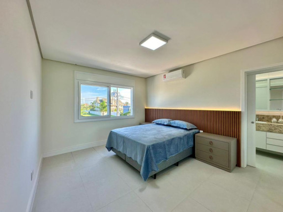 Imagem Casa com 4 Quartos à Venda, 262 m² em Centro - Capao Da Canoa Imagem Casa com 4 Quartos à Venda, 262 m² em Centro - Capao Da Canoa